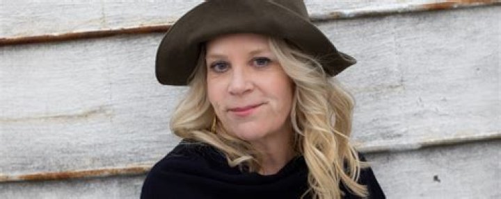 Mary Chapin Carpenter's Personal Life Explored