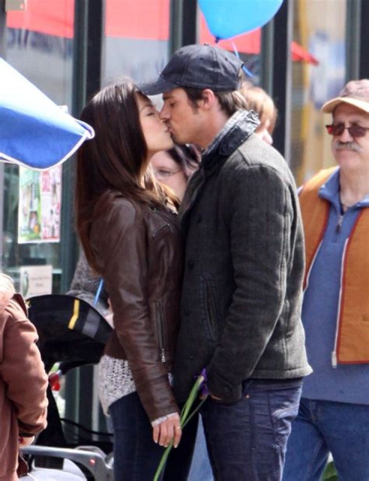 Unveiling The Intriguing World Of Kristin Kreuk's Relationships