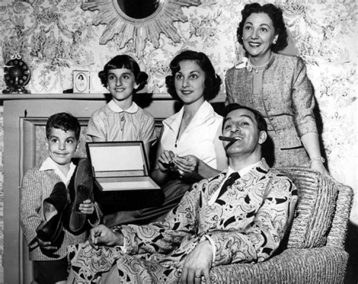 Unveiling The Secrets Of Marlo Kelly's Irresistible Smile