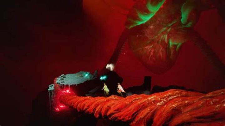 Who Captured Mo Rocca's Heart?